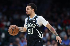 科尔&middot;安东尼：重返NBA当然在我脑海里 但现在只想专注墨尔本联